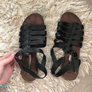 Steve Madden Black strappy sandals